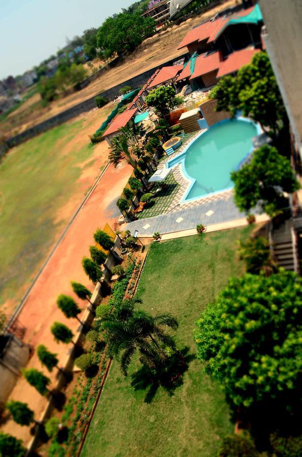 Hotel Aryan Jharsuguda Bagian luar foto