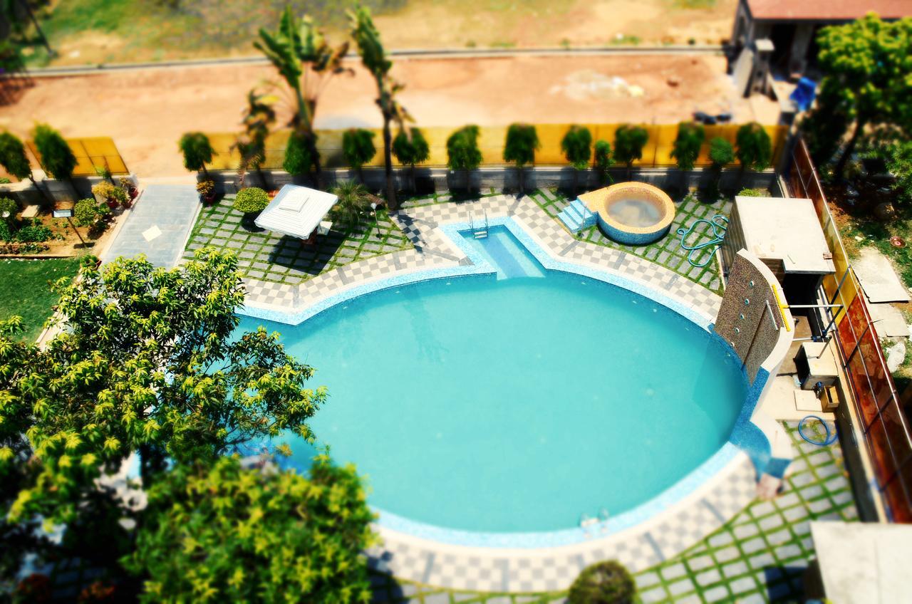 Hotel Aryan Jharsuguda Bagian luar foto