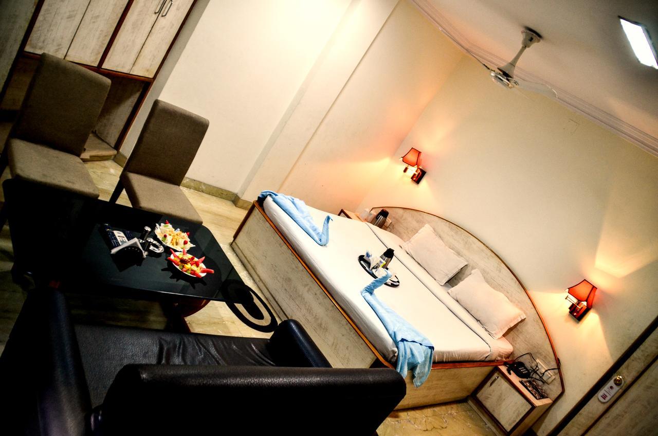 Hotel Aryan Jharsuguda Bagian luar foto